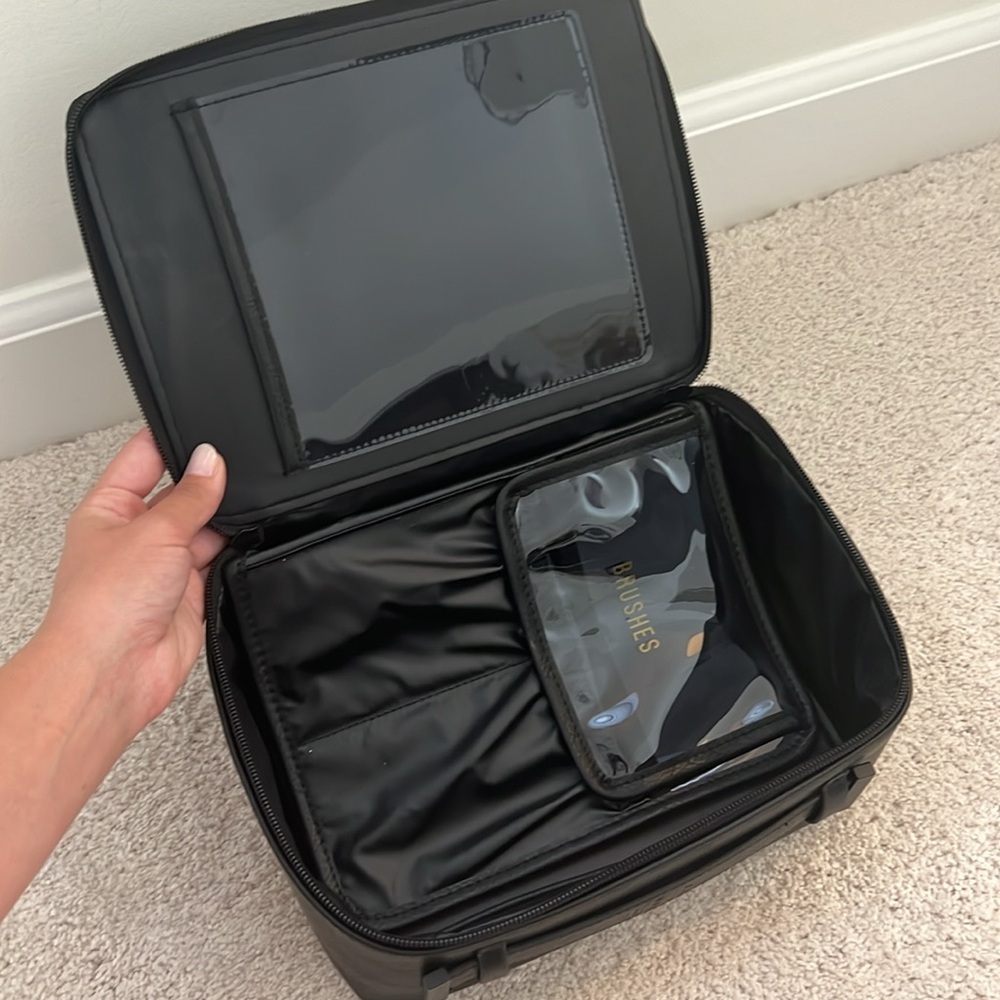 Beis Cosmetic Case